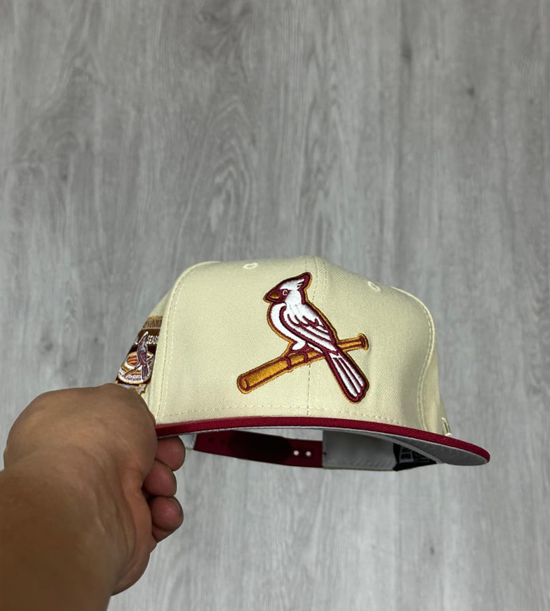Gorras Beige 77